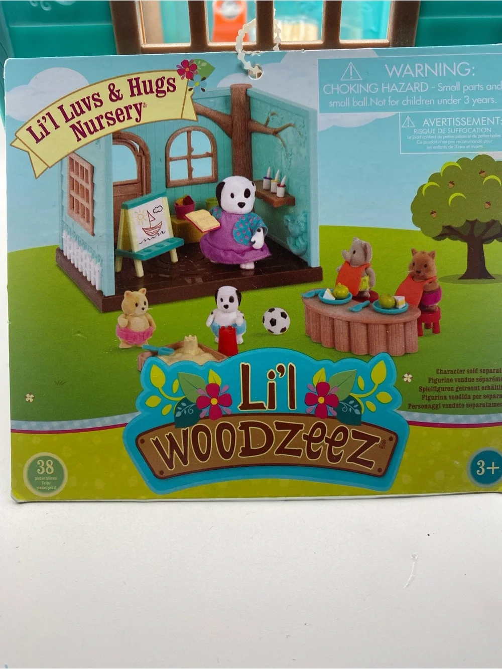 Li'l Woodzeez Lil' Luvs & Hugs Nursery Playset - Blue & Green